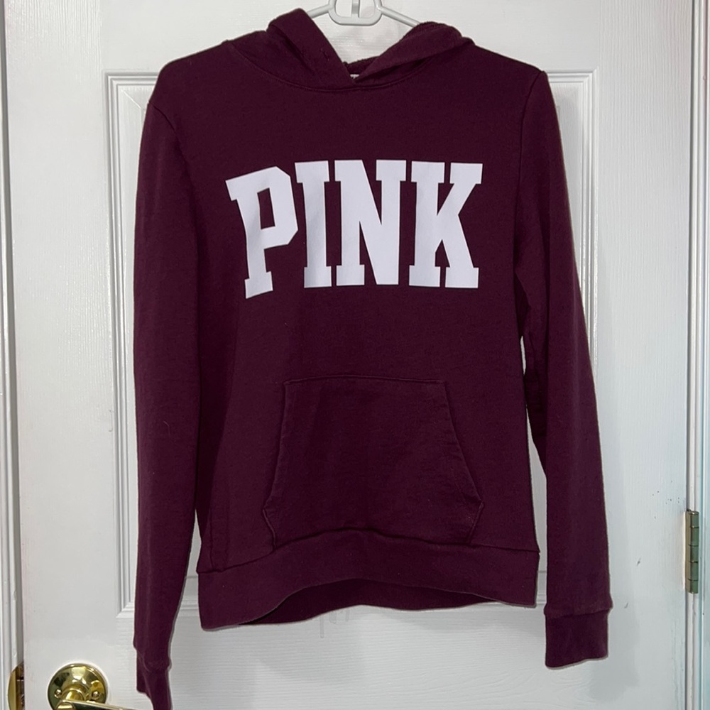 Maroon hoodie M